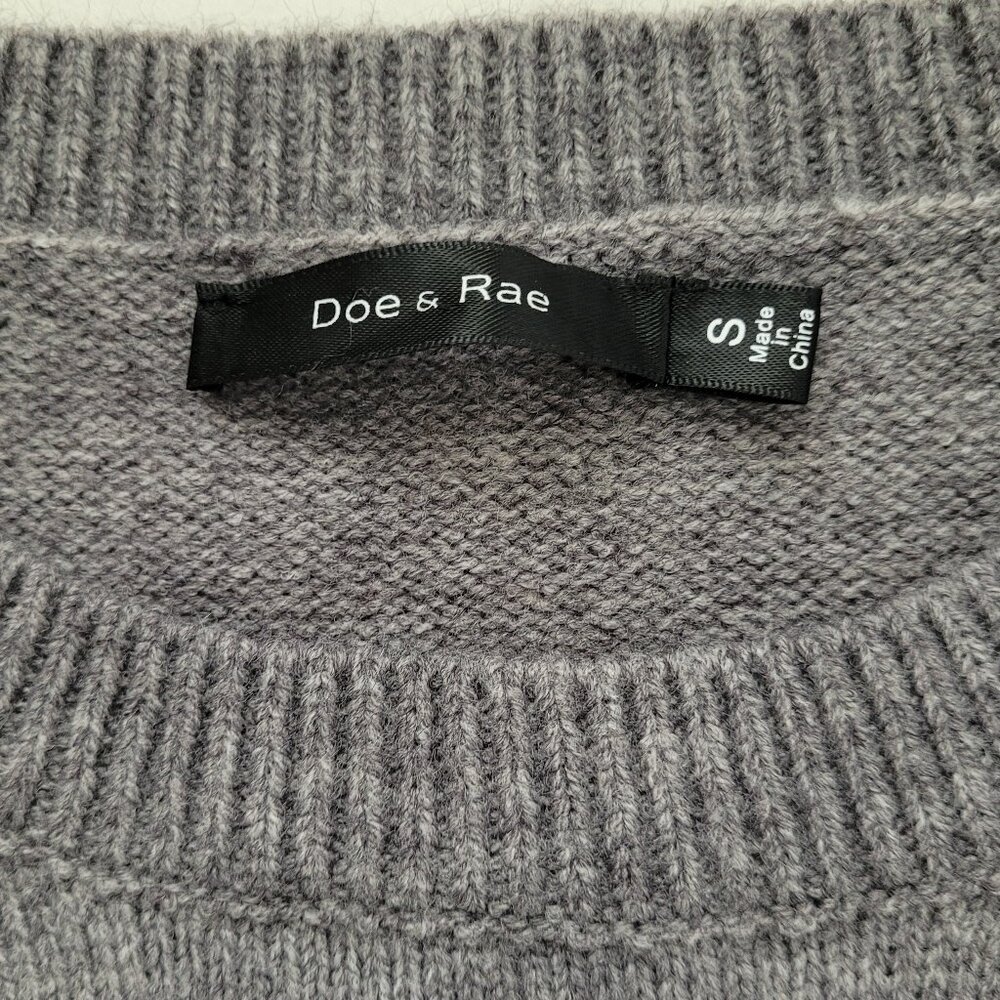 Doe & Rae Pom Pom Pullover Sweater Gray Womens Small Cottagecore Boho NWT - Picture 5 of 9
